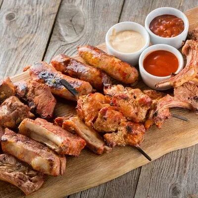 Большой гриль (блюдо на компанию)_ в Chester по цене 3190 ₽