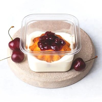 Ром-баба в сливках с вишней десерт в У Палыча. С пылу, с жару! по цене 424 ₽