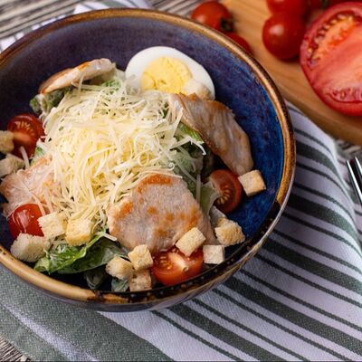 Цезарь с курицей в Линдфорс по цене 810 ₽