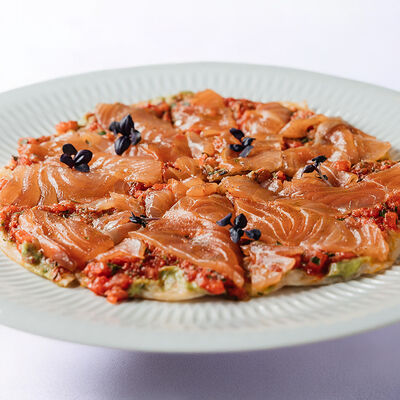 Роти с форелью и томатной сальсой в Бистро Рыба Мечты по цене 1550 ₽