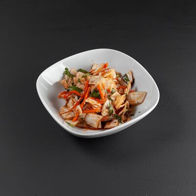 Салат Кимчи с капустойв едDA по цене 140 ₽