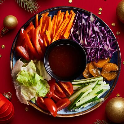 Хрустящий салат с овощами и цитрусом в Kannam Chicken по цене 300 ₽