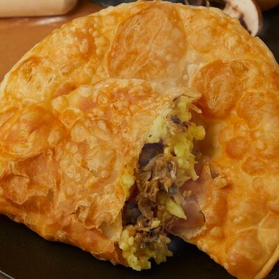 Чебурек Лесной в Чебуречная Дайте два, пожалуйста по цене 238 ₽