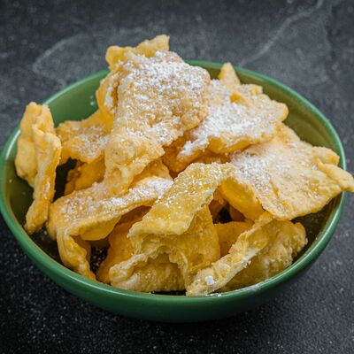 Десерт Хворост в PLOVBOX по цене 350