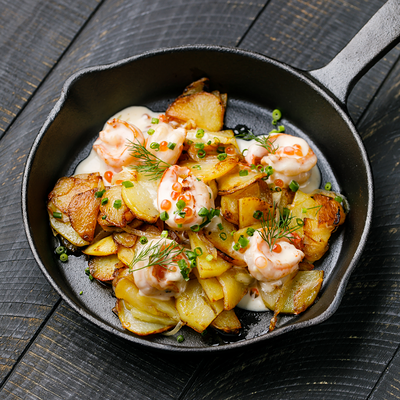 Жареха с креветками и икорным соусом Яндекс в Снегири на Лагерном по цене 840 ₽