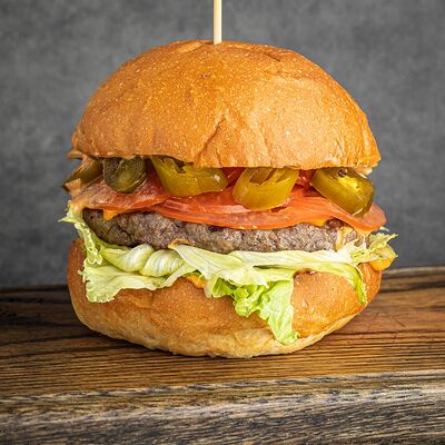 Бургер Спайси в Мясоед по цене 690 ₽