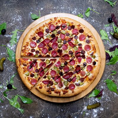 Пицца Пеперони острая в Кухня на районе по цене 350 ₽