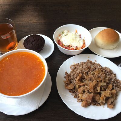 Ланч со щами и поджаркой из cвинoй шейки в Братик Томатик по цене 349 ₽