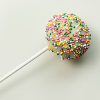 Кейкпопс белый в Романовская пекарня по цене 220 ₽