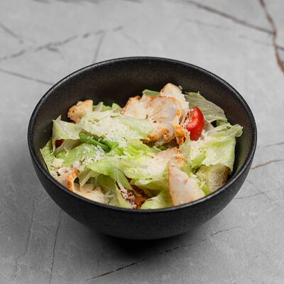 Цезарь с курицей в Air по цене 504 ₽