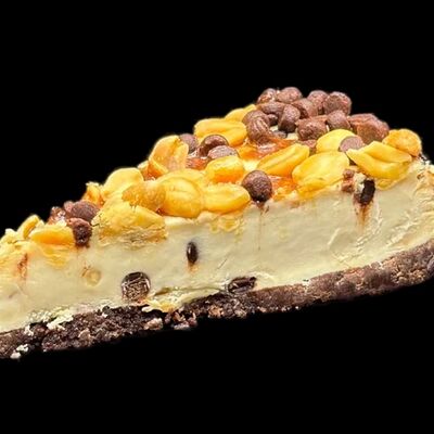 Чизкейк Карамельный с арахисом в On The Wok по цене 216 ₽