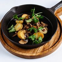 Картофель с грибами в Стейк & Эггс