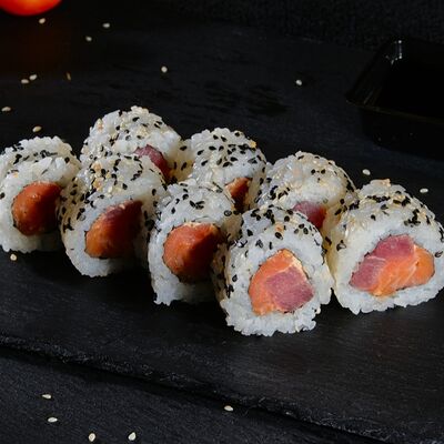 Море ролл в Sёmga по цене 449