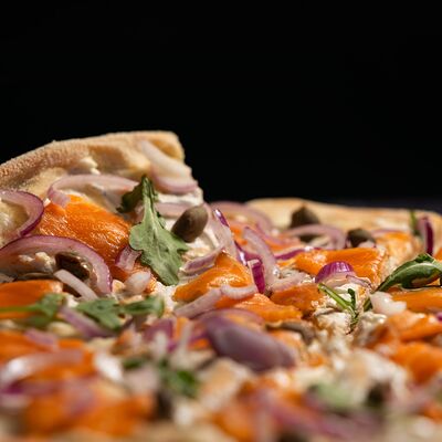 Пицца холодная с лососемв CHEF BURGER по цене 890 ₽