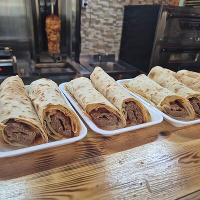 Люля из говядины в лаваше в Мясо на углях Армянская кухня по цене 495 ₽