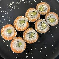 Сяке такуан ролл в Суши Ибица