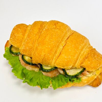 Круассан с красной рыбой в Привет, Десерт! по цене 365 ₽