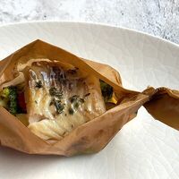 Филе трески с овощами и белым вином в u.bistro