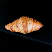 Круассан на сливочном масле в Пекарня «Буханка»