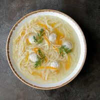 Суп-лапша с куриными фрикадельками в Зефир