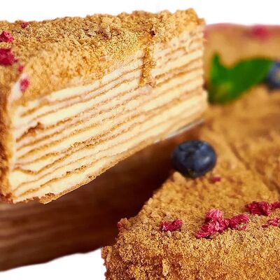 Медовик в Кусай эклер по цене 260 ₽