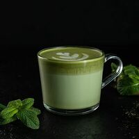 Матча Green на молоке в Baggins Coffee