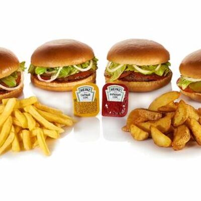 Биг тейсти (4 шт.), картошка по-деревенски, фри, соусв Шаурма & Мега бургер Гриль Халяль по цене 3250 ₽