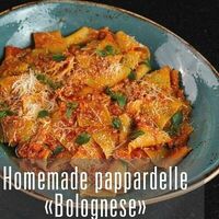 Домашние паппарделле Болоньезе в Рестобар Гриль 39
