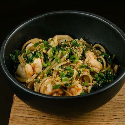 Лапша удон с морепродуктами в Джимми Чу по цене 1100 ₽