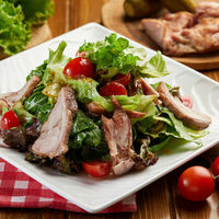 Салат от шефа в Таверна