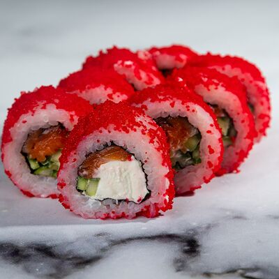 Ролл Калифа с лососем в Pizza & Roll по цене 630 ₽