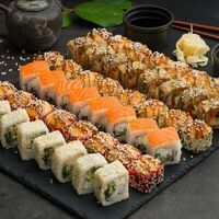 Сет Попытка номер шесть в Omakase Yoshitake Sushi