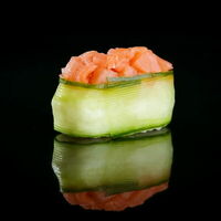 КАНСИН с лососем в Sushiman