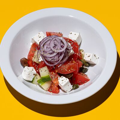 Греческий салат в Pizza Maestrello по цене 675 ₽