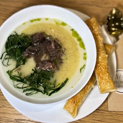 Суп с кускусом и томленой говядиной в 11/47 Bakery по цене 565 ₽