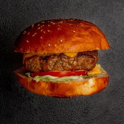 Классический бургер в Сhef Арбат по цене 1150 ₽