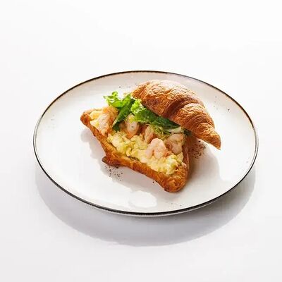 Круассан с креветками и скрэмблом в Омлет станция по цене 530 ₽