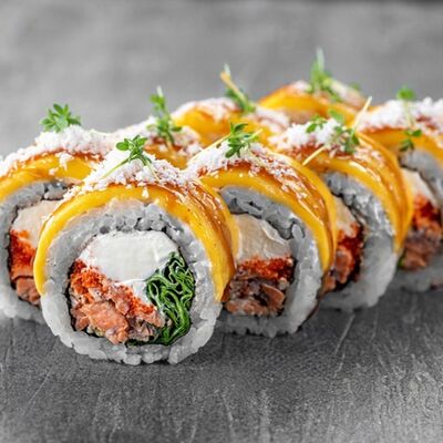 Ролл Господин самурай в ROLLS KING SUSHI KINGDOM по цене 1316 ₽