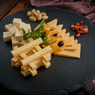 Сырная нарезка в Шашлычный двор по цене 1200