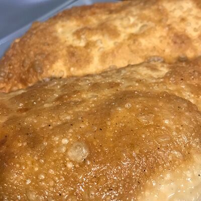 Чебурек микс сыров М в Cheburek по цене 250 ₽