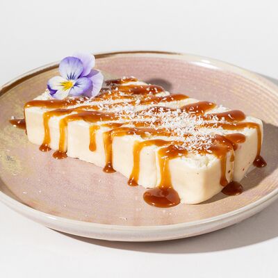 Рафаэлло ролл в Spicy no spicy по цене 450 ₽