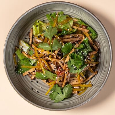 Джуроу со свининой в Мастер Ли по цене 540 ₽