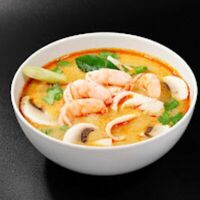 Бун том в Pho Bo 83