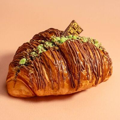 Круассан Дубайский шоколад в Кулинария Патрик & Мари по цене 418 ₽