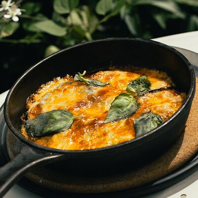 Баклажаны пармиджано в Renoir coffee по цене 490 ₽