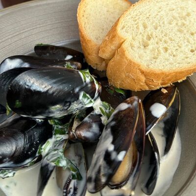 Мидии в сливочном соусе в Crystal по цене 830 ₽