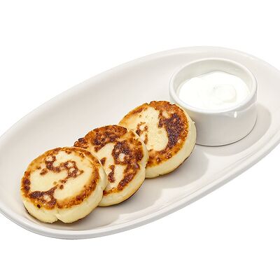 Сырники со сметаной в Все свои по цене 410 ₽