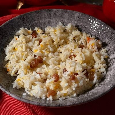Рис басмати с изюмом и шафраном в Куркума по цене 265 ₽