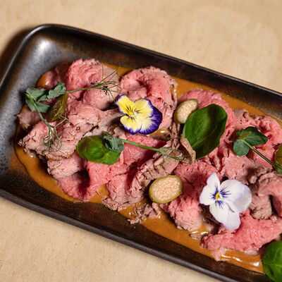 Ростбиф с соусом на основе шотландского виски в Fino по цене 620 ₽