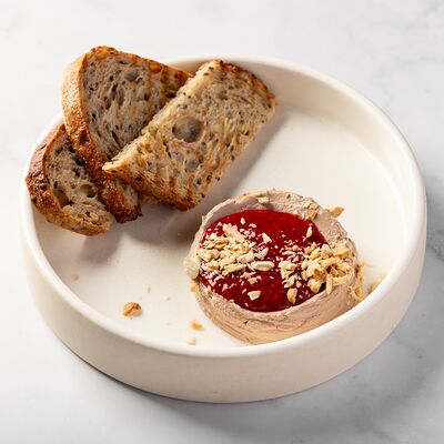 Паштет куриный с малиновым конфи и фисташкой в FOBS по цене 700 ₽